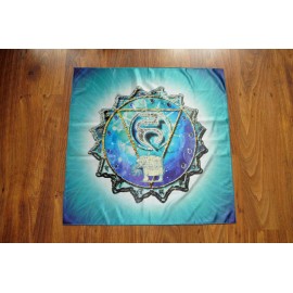Torokcsakra 2. 70x70 cm-es szatén terítő Torokcsakra 2. 70x70 cm-es szatén terítő