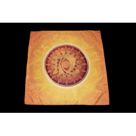 Szűz 70x70 cm-es szatén terítő Szűz 70x70 cm-es szatén terítő