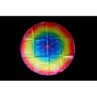 Élet Virága - Szivárvány 70 cm átmérőjű kör alakú szatén terítő Élet Virága - Szivárvány 70 cm átmérőjű kör alakú szatén terítő