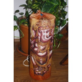Ganesha - Barna 20 cm átmérőjű, 65 cm hosszú beverly jógamatrac tartó Ganesha - Barna 20 cm átmérőjű, 65 cm hosszú beverly jógamatrac tartó