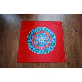 Teljesség Mandala - Piros 70x70 cm-es szatén terítő