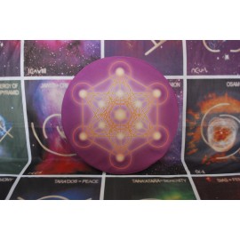 Metatron Kocka 35 cm átmérőjű, 2 cm vastag bársonyos posztó ülőpárna Metatron Kocka 35 cm átmérőjű, 2 cm vastag bársonyos posztó ülőpárna